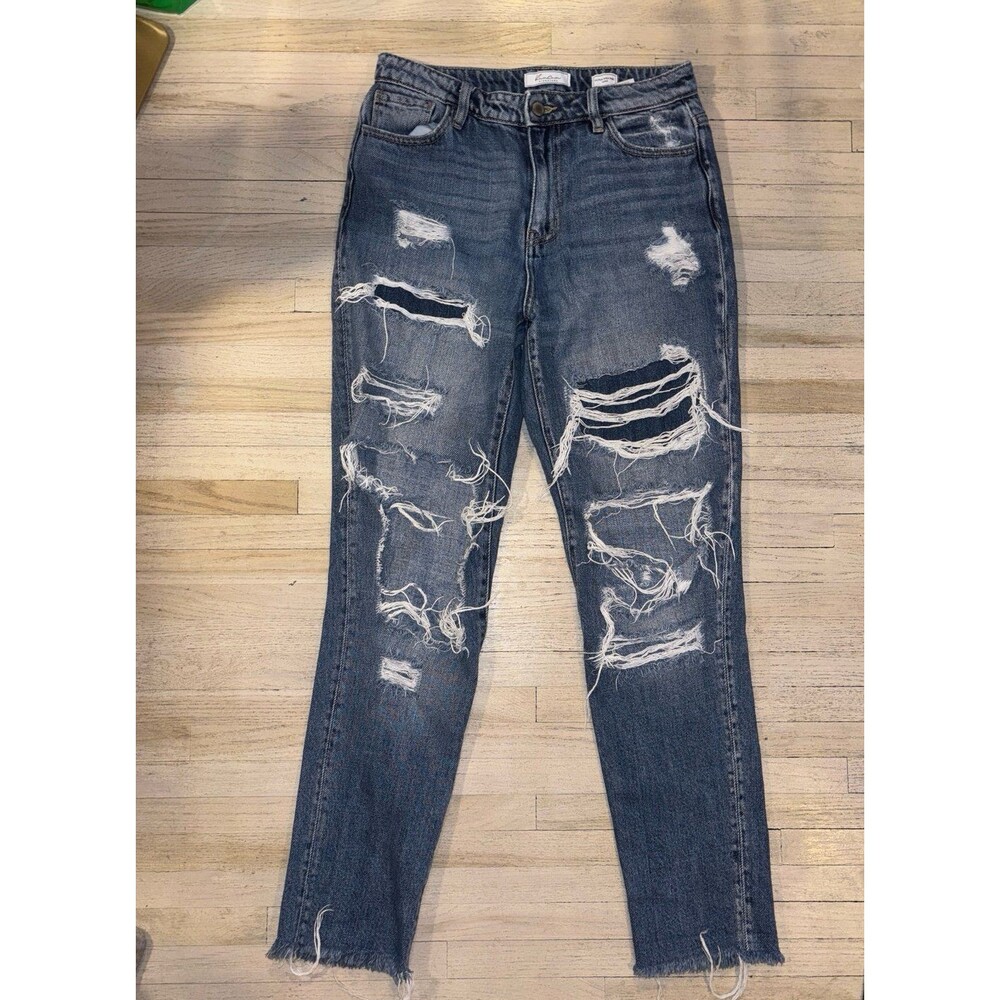 KanCan ultra high rise tapers distressed size 26  size 2